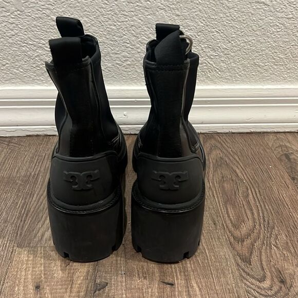 Tory Burch Chelsea lug sole boots - Picture 3 of 4